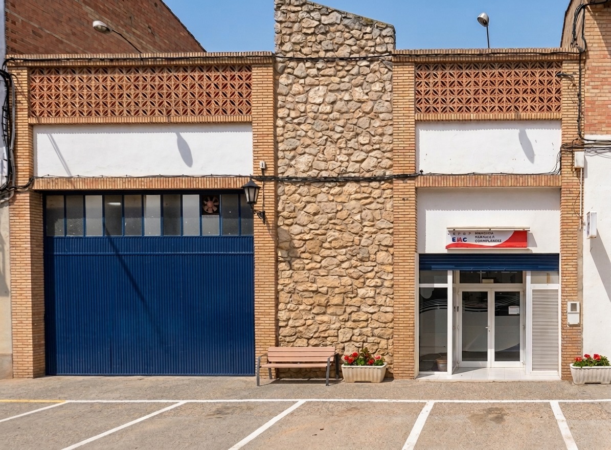 Fachada de las instalaciones de SM Codificación en Binaced, Huesca